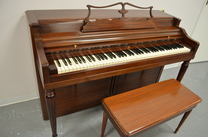 1960 Wurlitzer Spinet Piano - Upright - Spinet Pianos